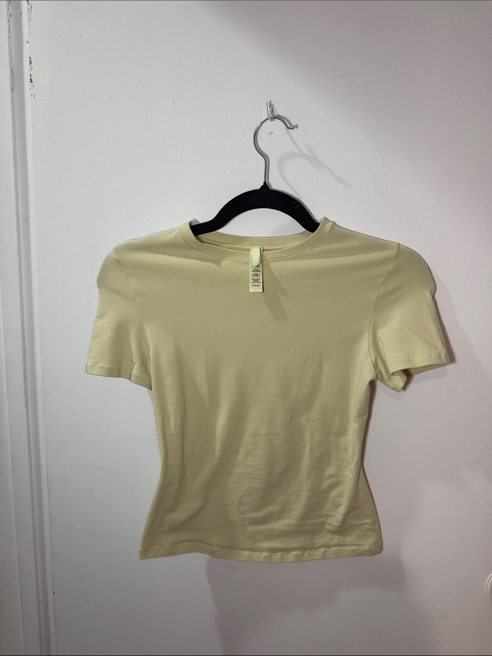 Skims Crewneck Short-Sleeve Top Pale Butter Yellow